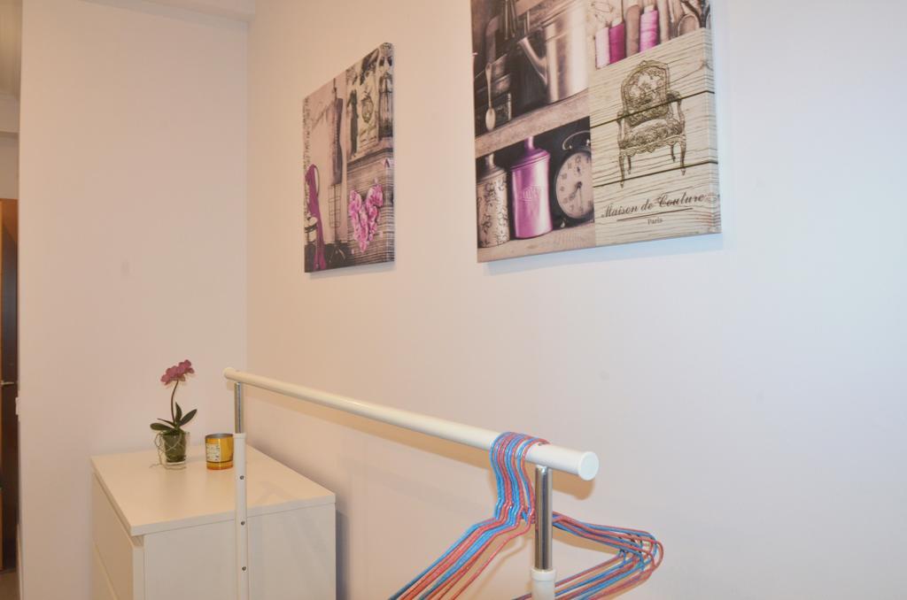 Apartamento San Jacinto Sevilla Exterior foto